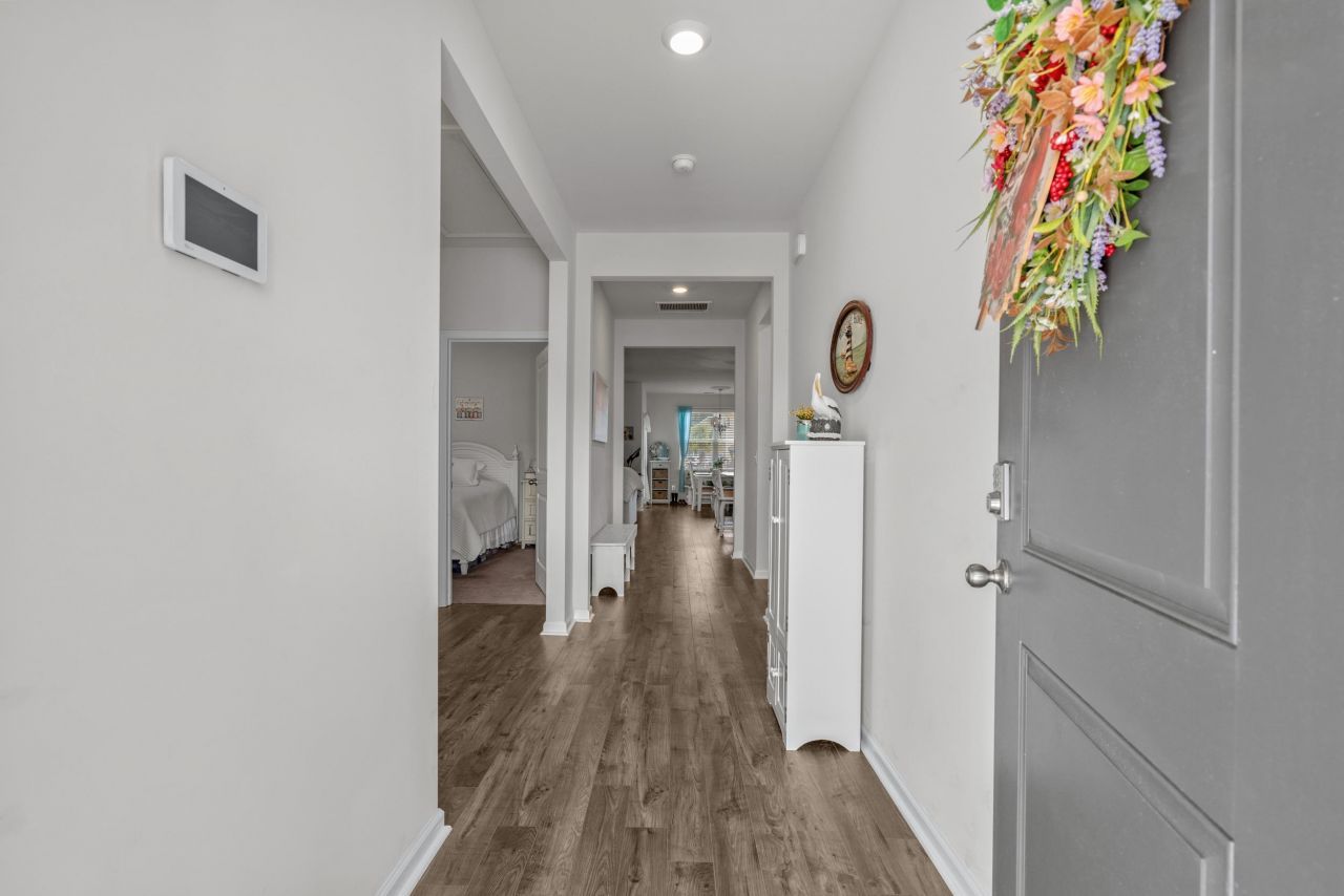 219 Pin Oak Dr. Photo 5