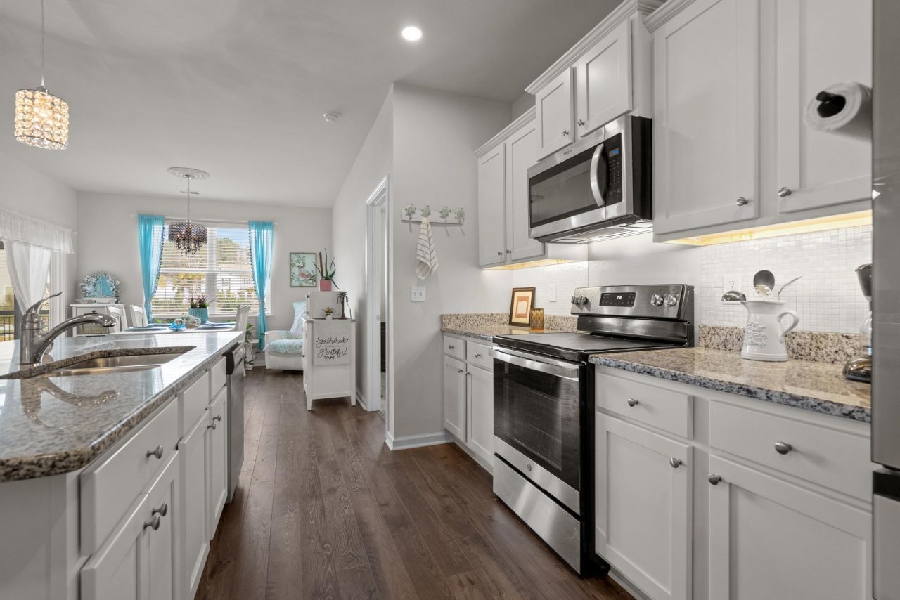 219 Pin Oak Dr. Photo 9