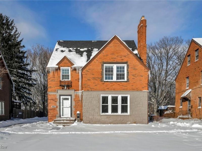 3631 Washington Boulevard, Cleveland, OH 44118 Photo 1