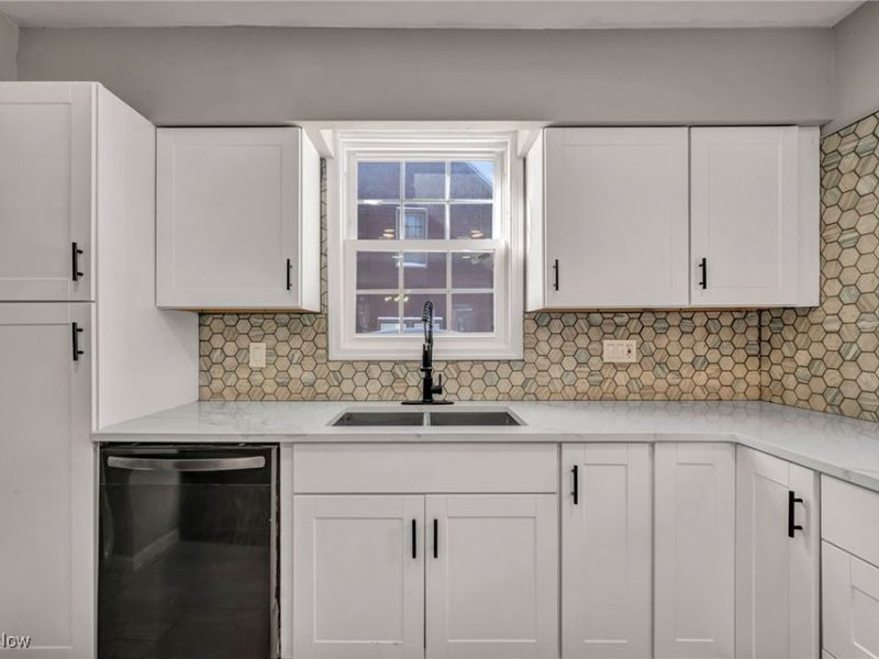 3631 Washington Boulevard, Cleveland, OH 44118 Photo 22