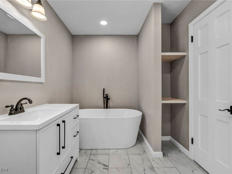 3631 Washington Boulevard, Cleveland, OH 44118 Photo 29