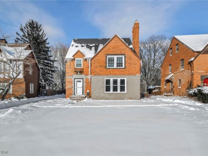 3631 Washington Boulevard, Cleveland, OH 44118 Photo 3