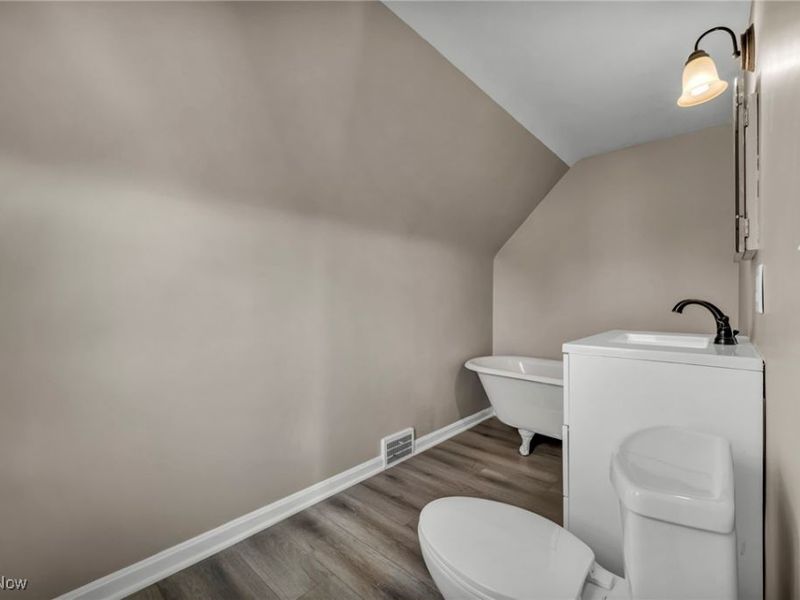 3631 Washington Boulevard, Cleveland, OH 44118 Photo 38