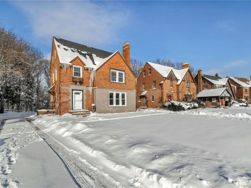 3631 Washington Boulevard, Cleveland, OH 44118 Photo 4