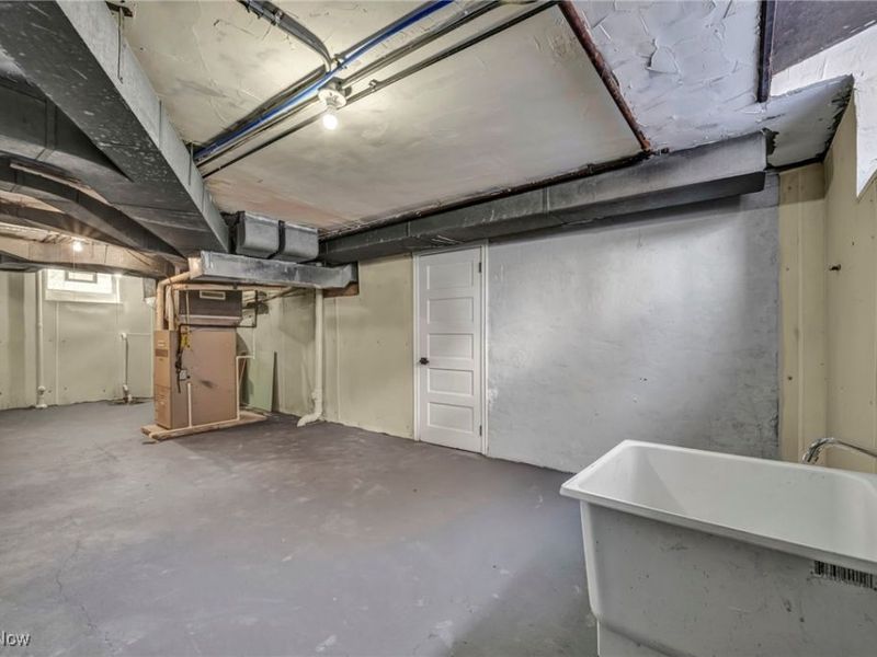 3631 Washington Boulevard, Cleveland, OH 44118 Photo 46