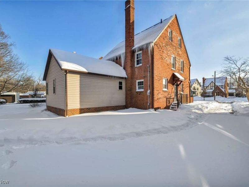 3631 Washington Boulevard, Cleveland, OH 44118 Photo 49