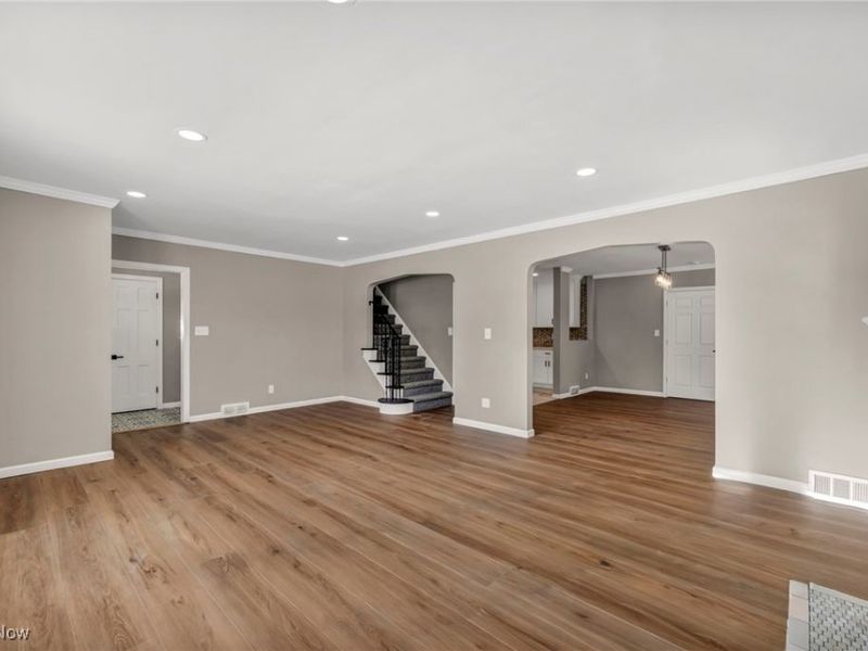 3631 Washington Boulevard, Cleveland, OH 44118 Photo 6