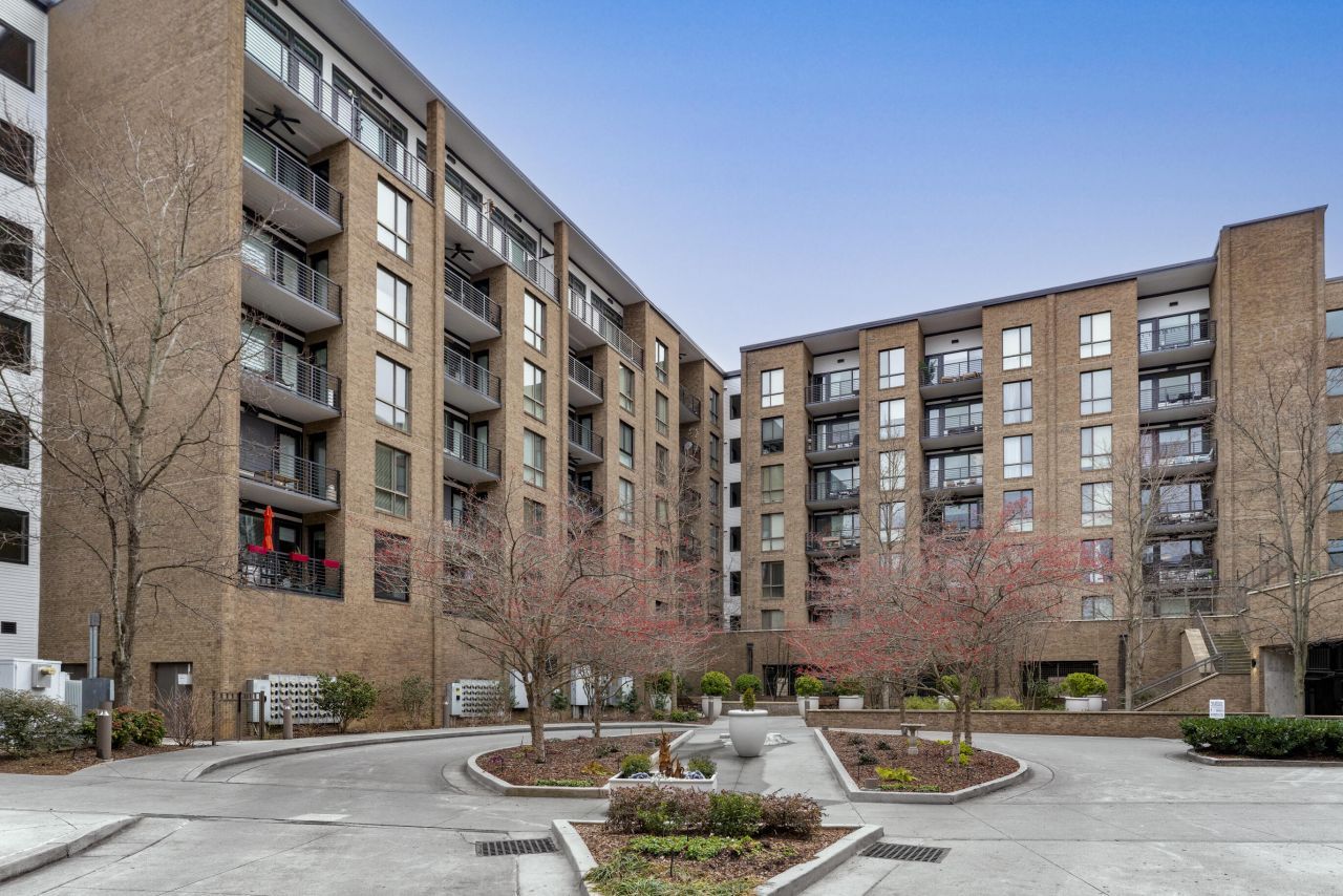 200 Manufacturers Road, Chattanooga, TN 37405 Main Photo