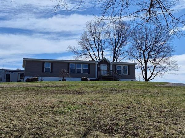 299 Old Stage Coach Rd, RAINELLE, WV 25962