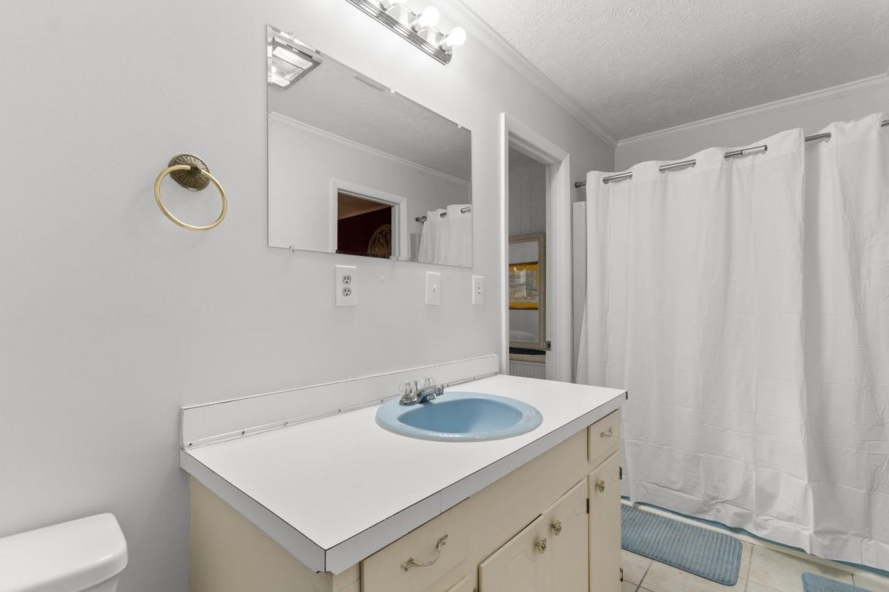 334 53rd Ave. N Photo 17