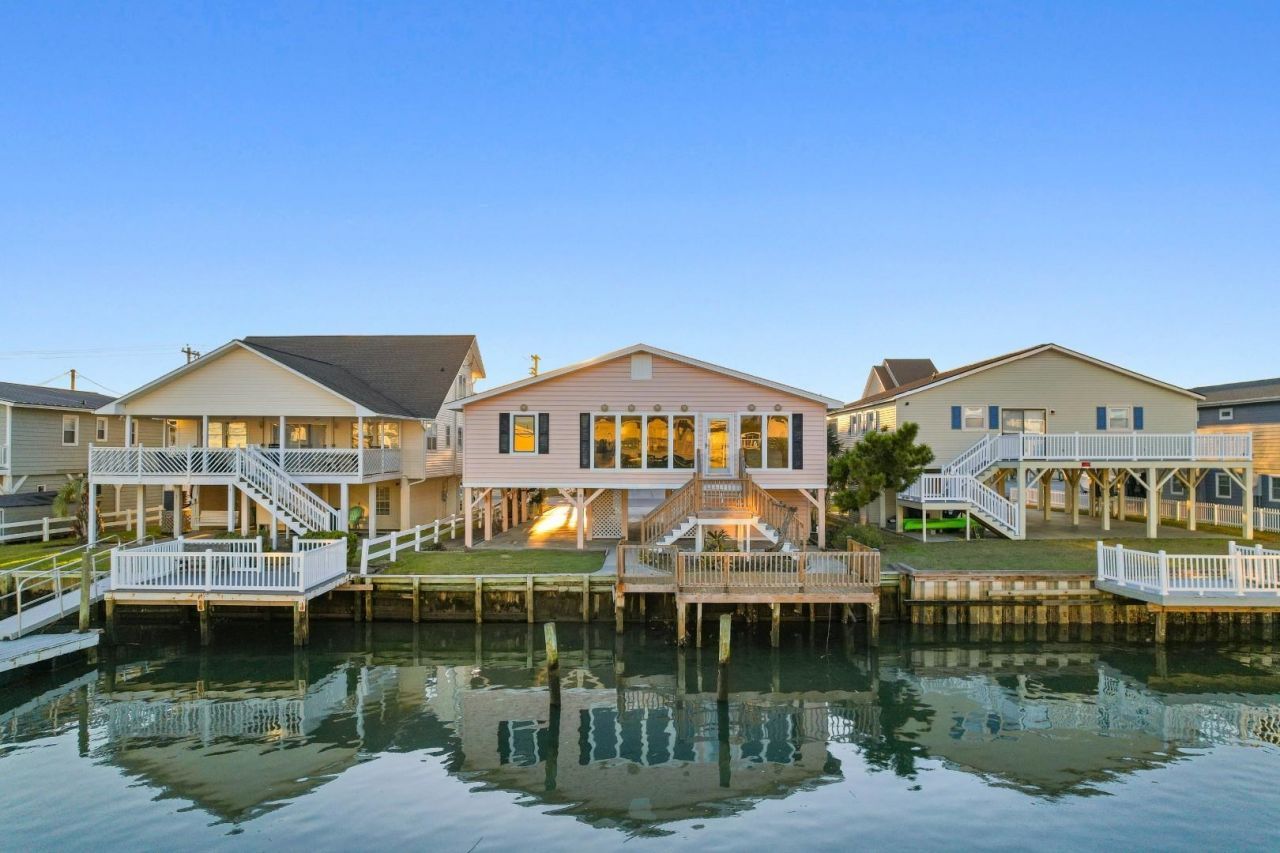 334 53rd Ave. N Photo 36