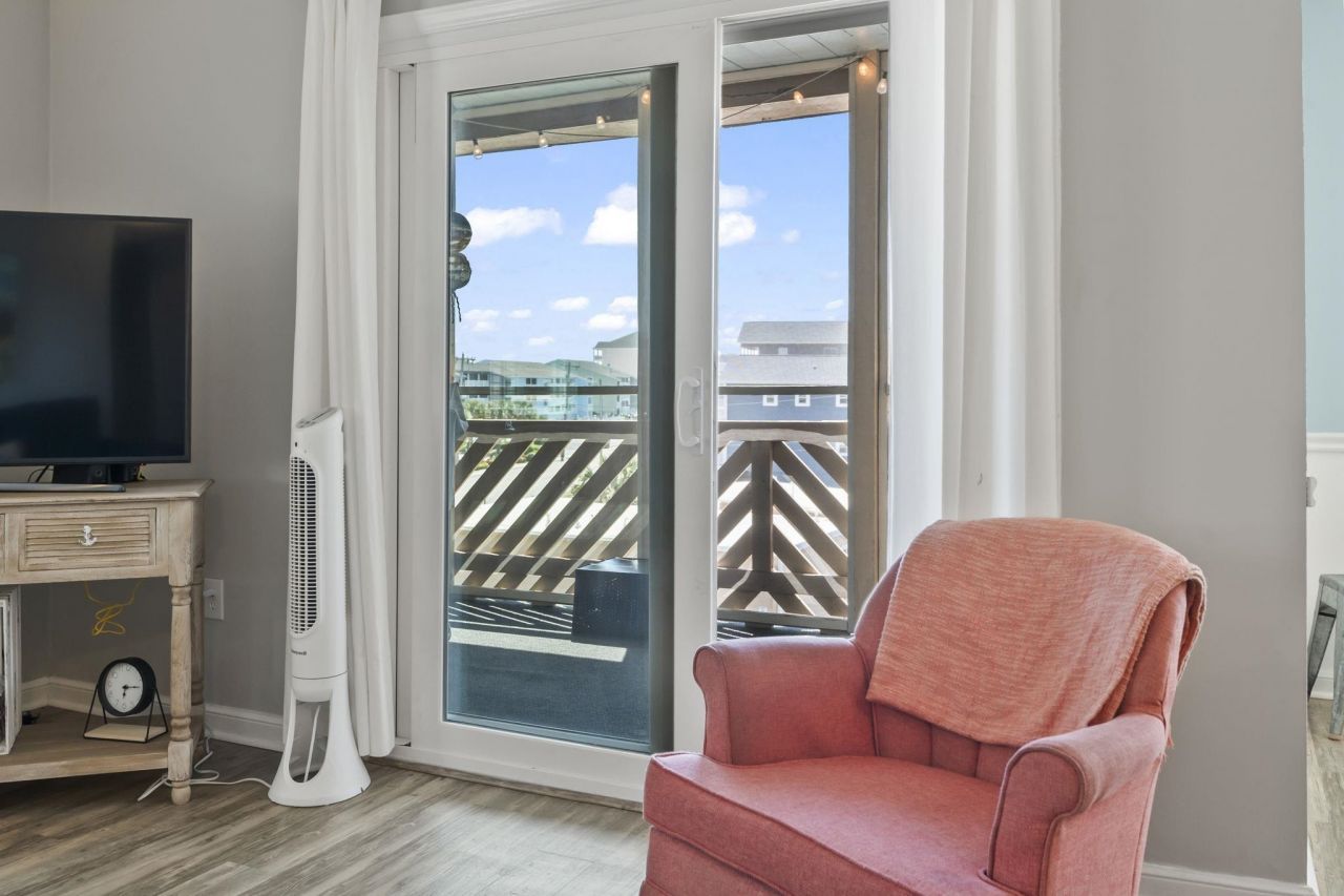 609 Hillside Dr. S Photo 10