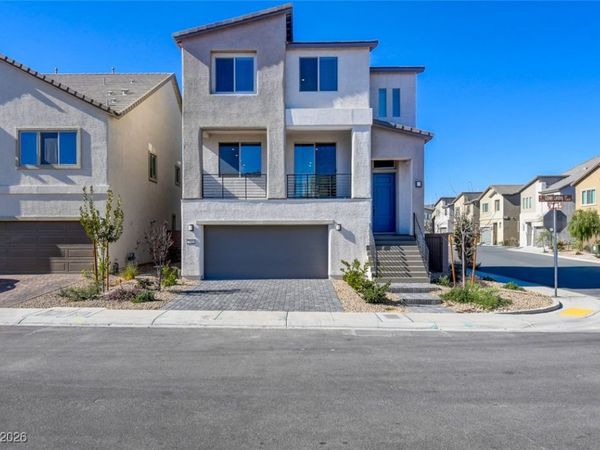 7355 Crown Landing Street, Las Vegas, NV 89113