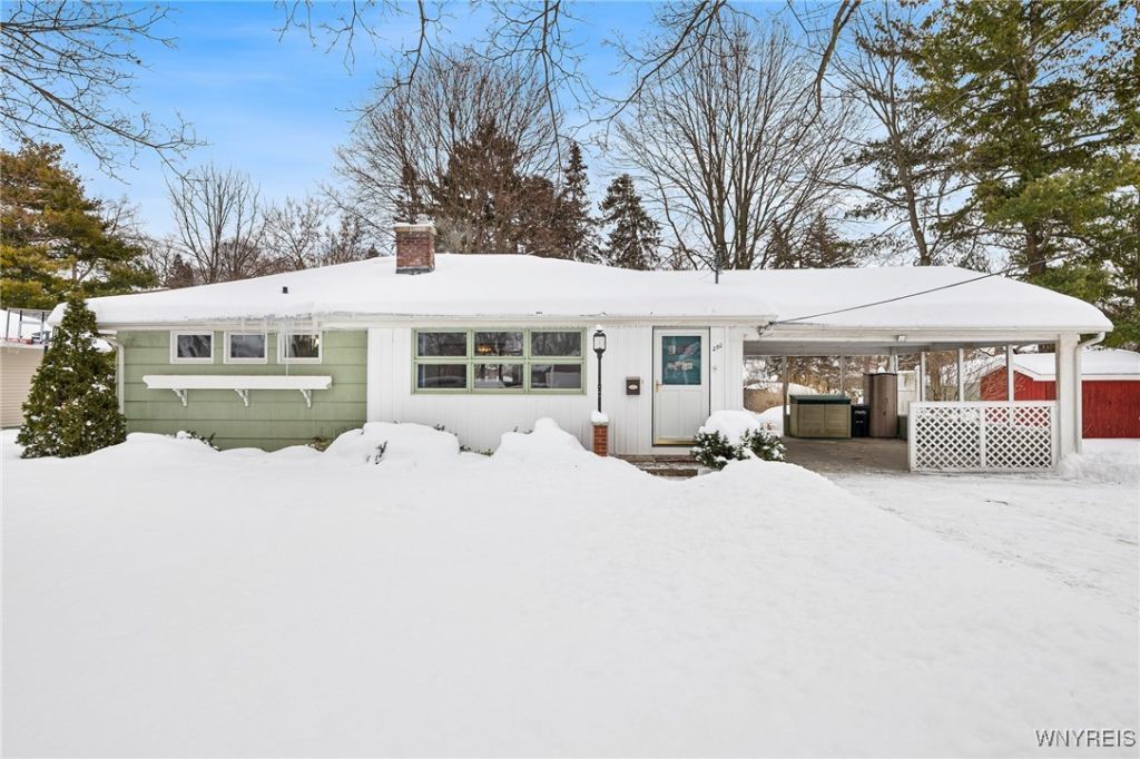 250 S 2nd Street, Lewiston, NY 14092 Main Photo