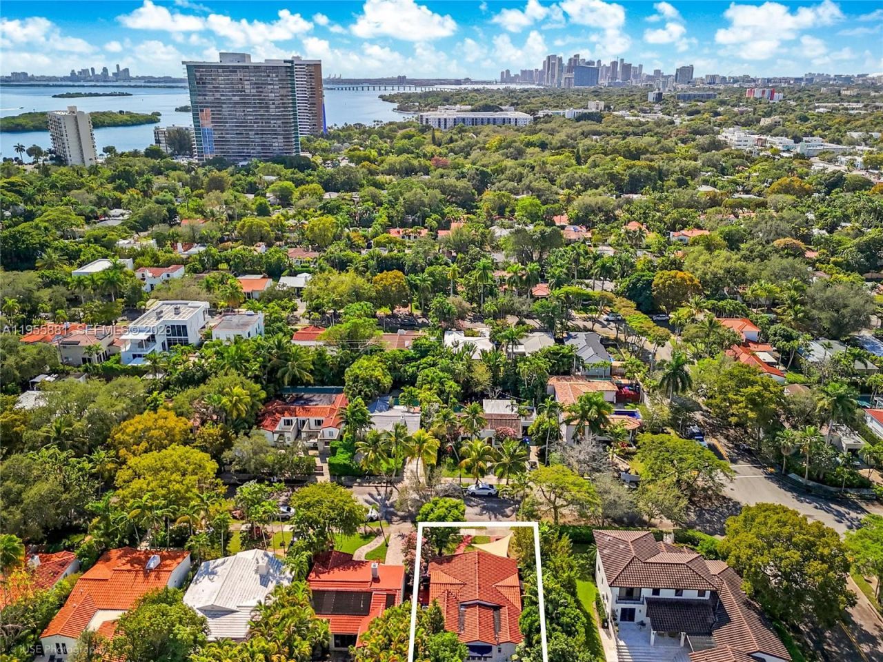 717 NE 73rd St , Miami, FL 33138 Photo