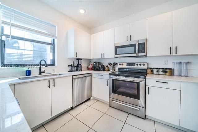 492 NW 203rd Ter, Miami Gardens, FL 33169 Photo