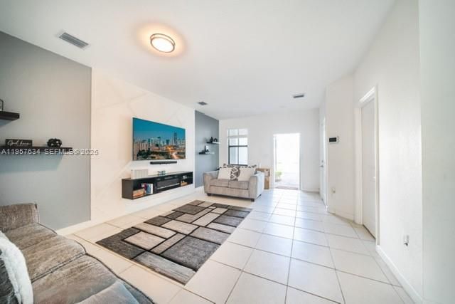 492 NW 203rd Ter, Miami Gardens, FL 33169 Photo