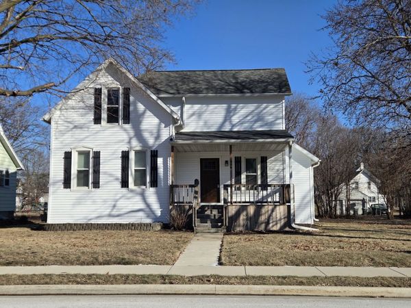 908 1st Avenue, Sterling, IL 61081
