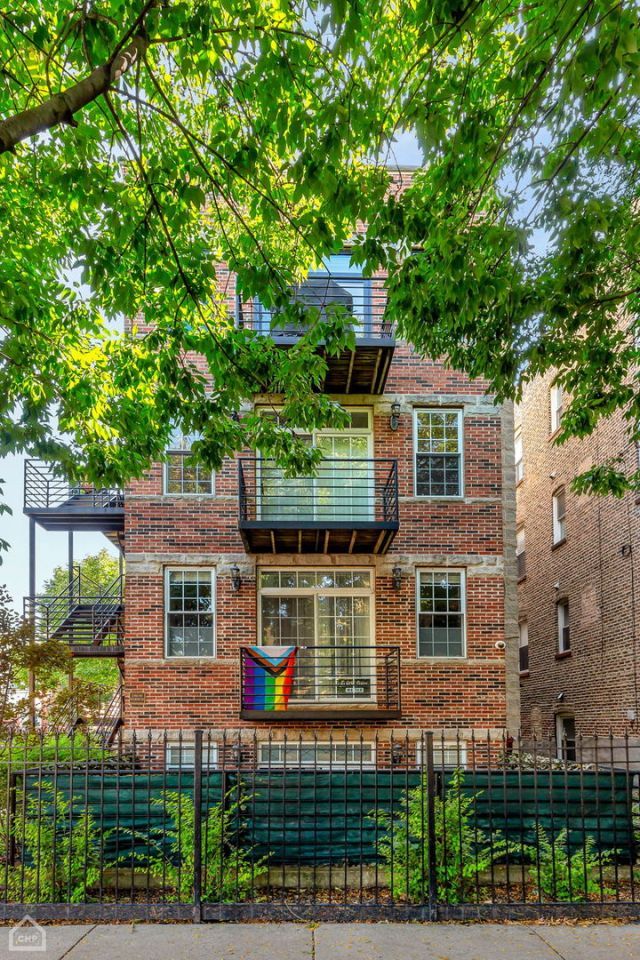 2701 W Hirsch Street, Unit 2, Chicago, IL 60622 Main Photo