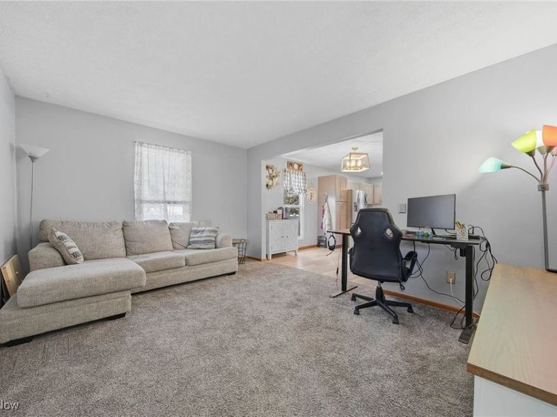 6416 Blossomwood Circle NE, Canton, OH 44721 Photo 12