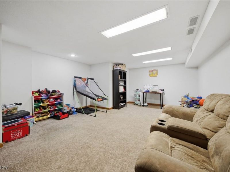 6416 Blossomwood Circle NE, Canton, OH 44721 Photo 31