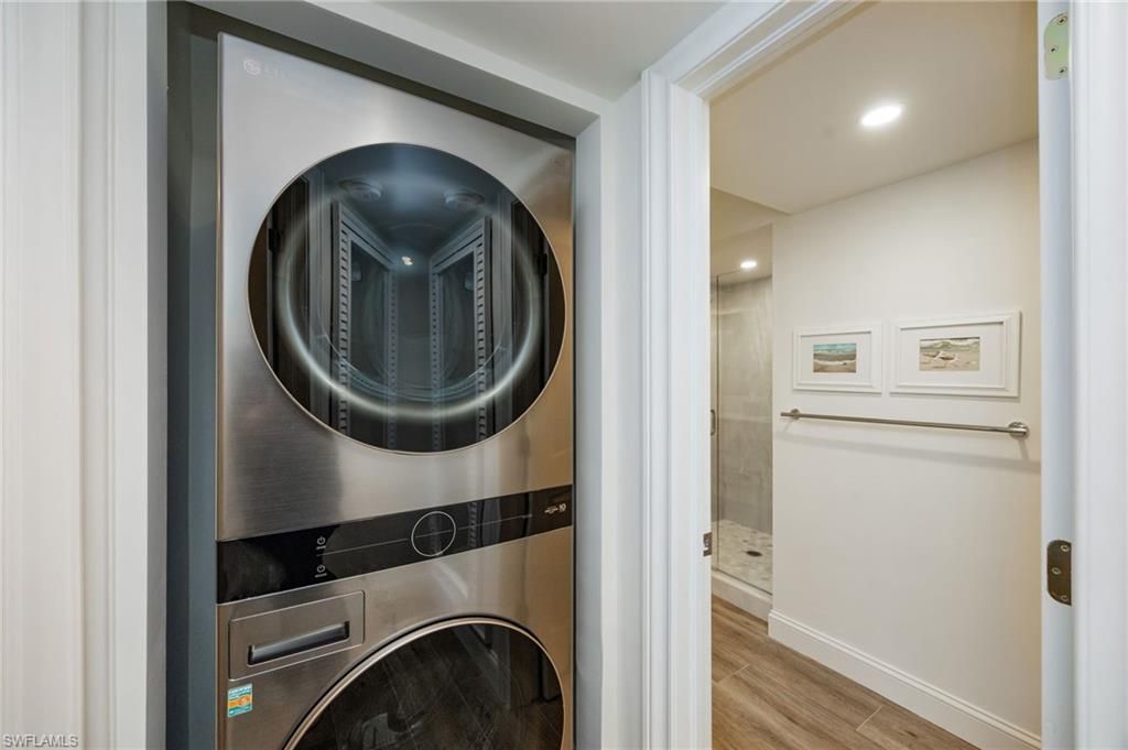 383 Harbour Dr, Unit 101, Naples, FL 34103 Photo