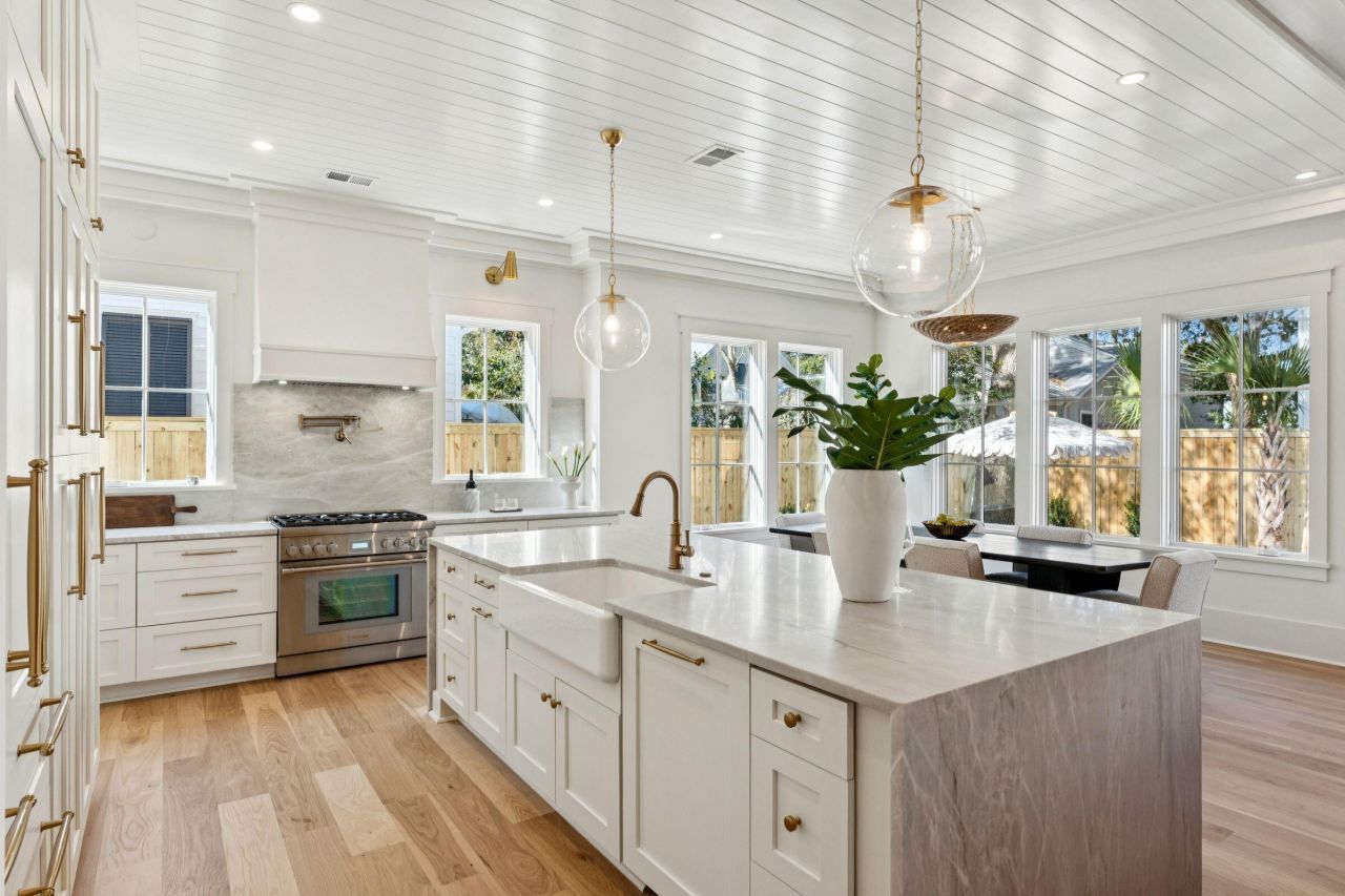 740 Atlantic Street Photo 14