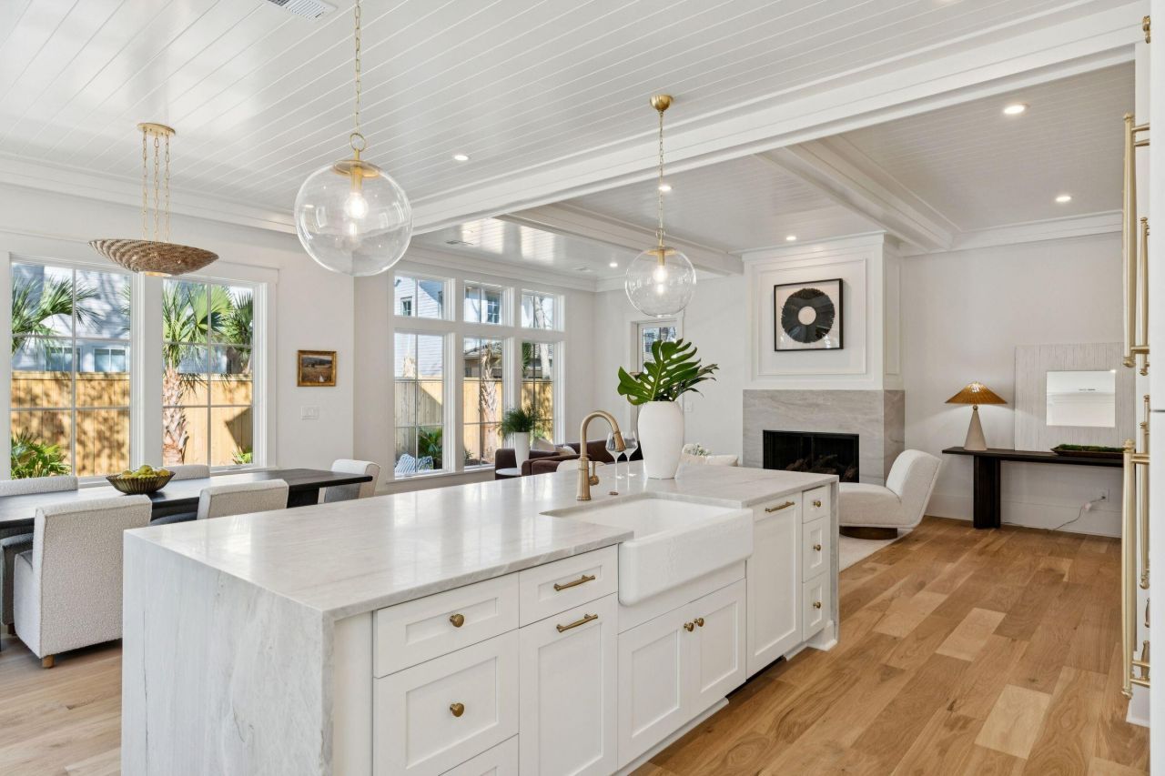 740 Atlantic Street Photo 16