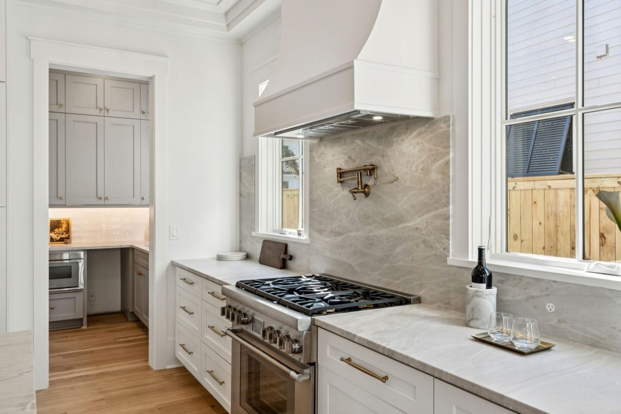 740 Atlantic Street Photo 18