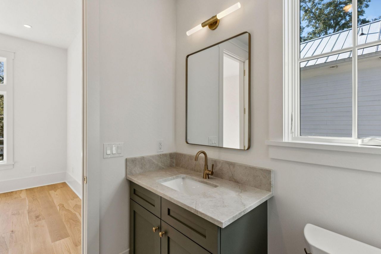 740 Atlantic Street Photo 41