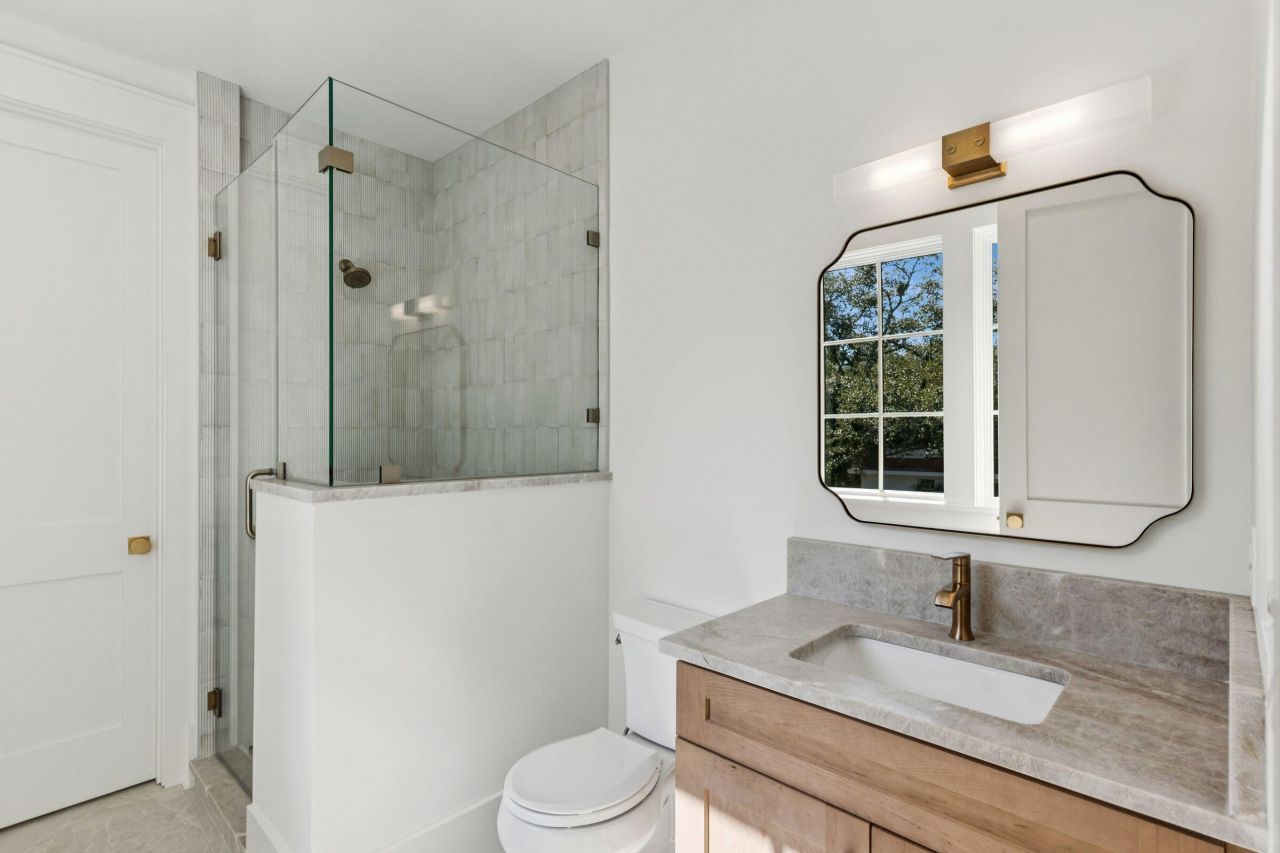 740 Atlantic Street Photo 45