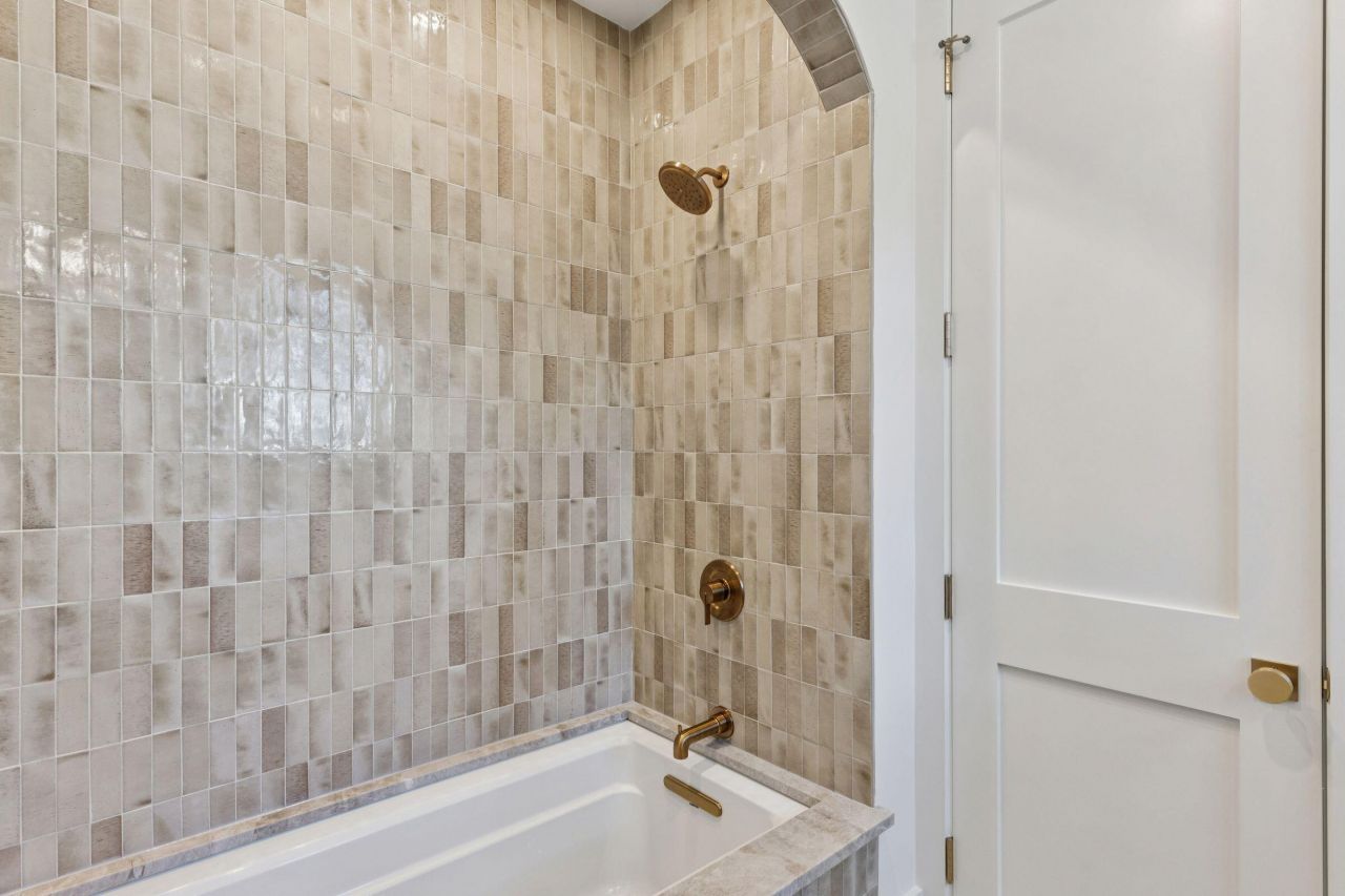 740 Atlantic Street Photo 50