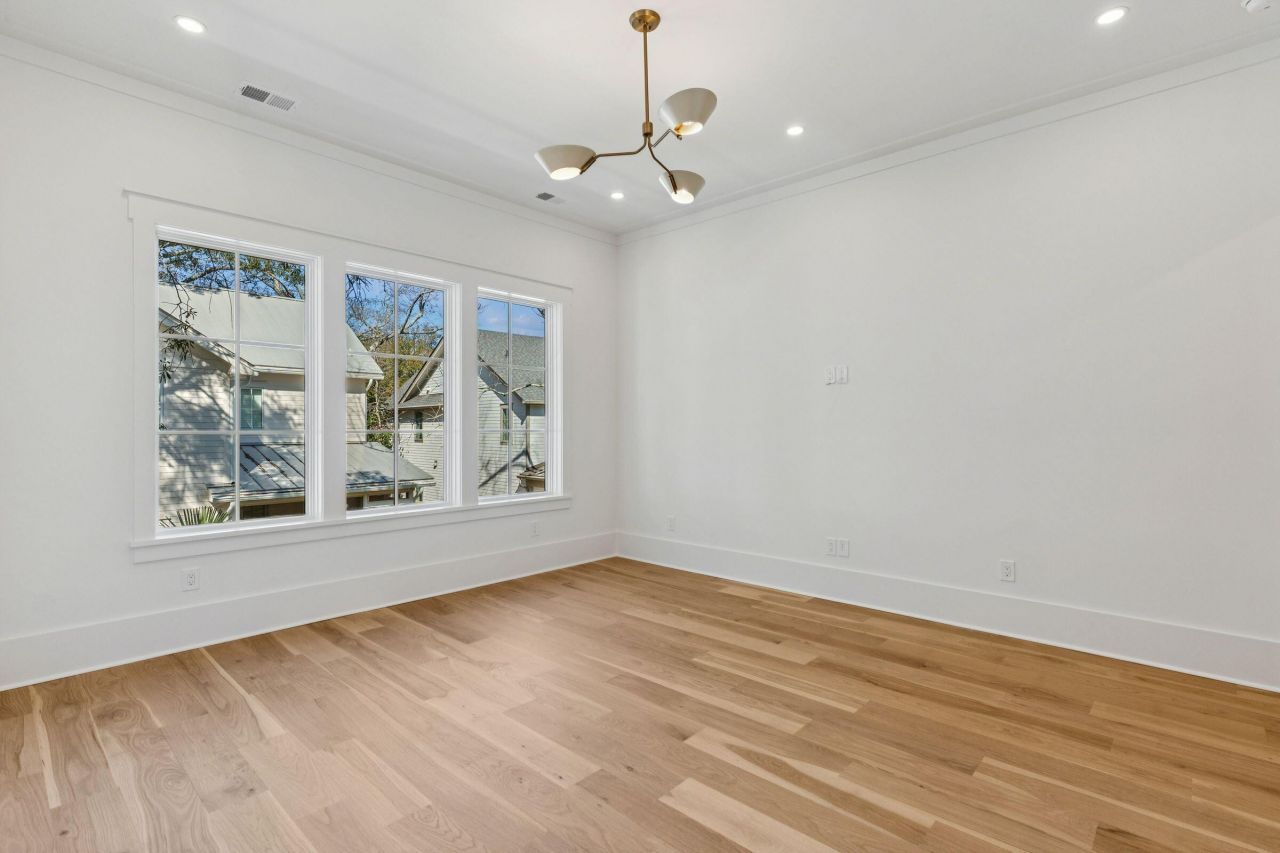 740 Atlantic Street Photo 53