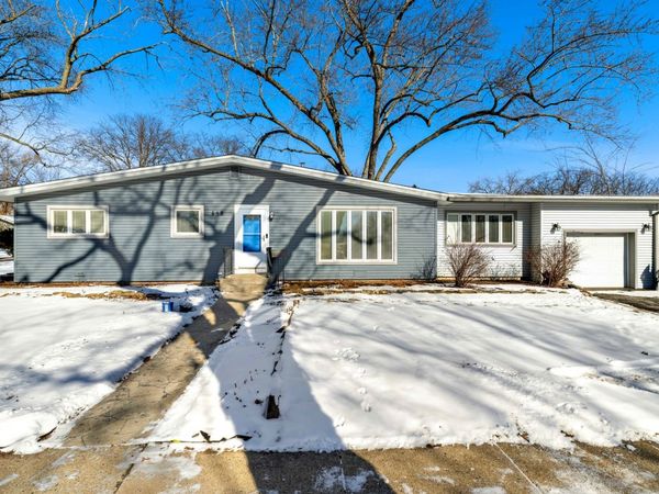 648 E Lincoln Street, Palatine, IL 60074