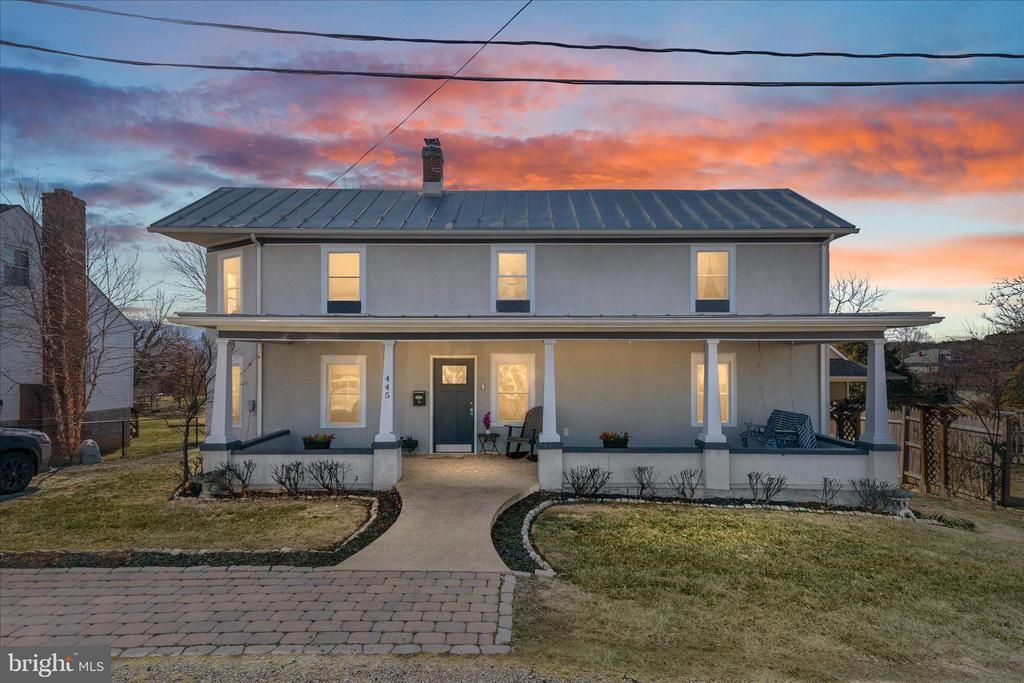 445 Ash Street, Strasburg, VA 22657 Main Photo