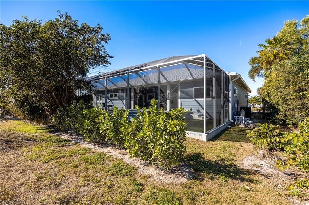 3557 Sea Holly Ln , Saint James City, FL 33956 Photo