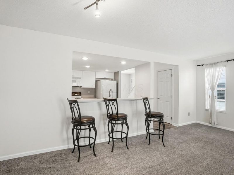 6336 Lakeview Drive E, Unit 19, Grove City, OH 43123 Photo 11