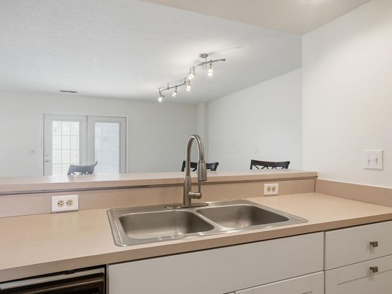 6336 Lakeview Drive E, Unit 19, Grove City, OH 43123 Photo 17