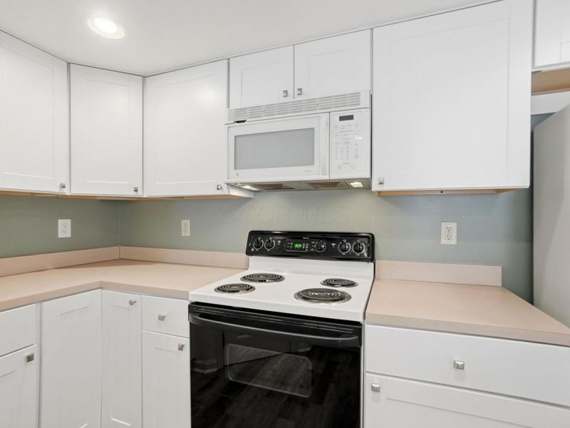 6336 Lakeview Drive E, Unit 19, Grove City, OH 43123 Photo 18