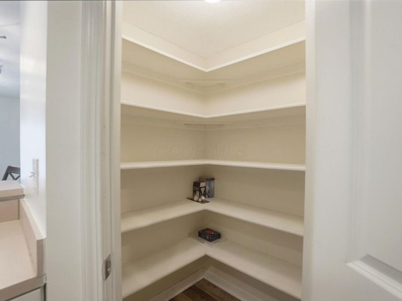 6336 Lakeview Drive E, Unit 19, Grove City, OH 43123 Photo 19