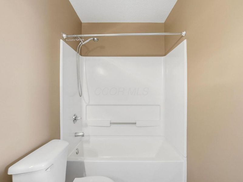 6336 Lakeview Drive E, Unit 19, Grove City, OH 43123 Photo 35