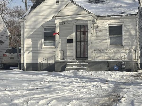 19946 Strasburg Street, Detroit, MI 48205