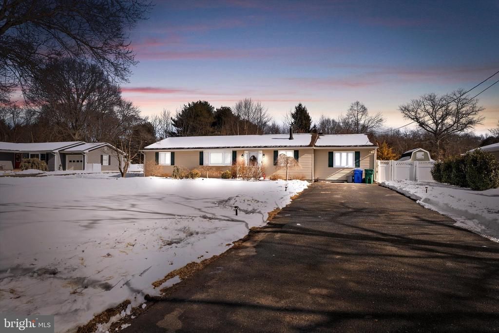 387 Chesterfield-jacobstown Road, Wrightstown, NJ 08562 Main Photo