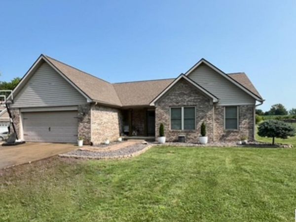 1128 W Golden Oaks Drive, Brazil, IN 47834