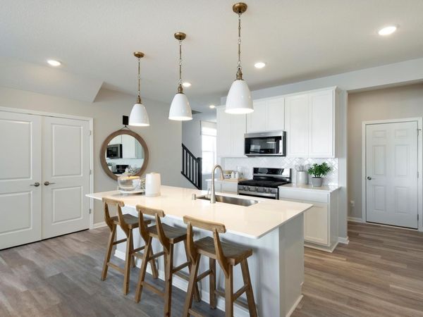 4745 AirLake Drive, Woodbury, MN 55129