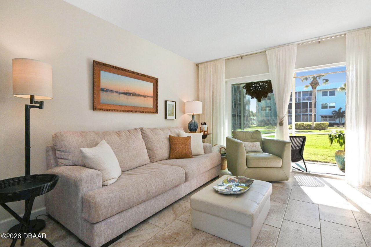 325 N Causeway, Unit B102, New Smyrna Beach, FL 32169 Photo