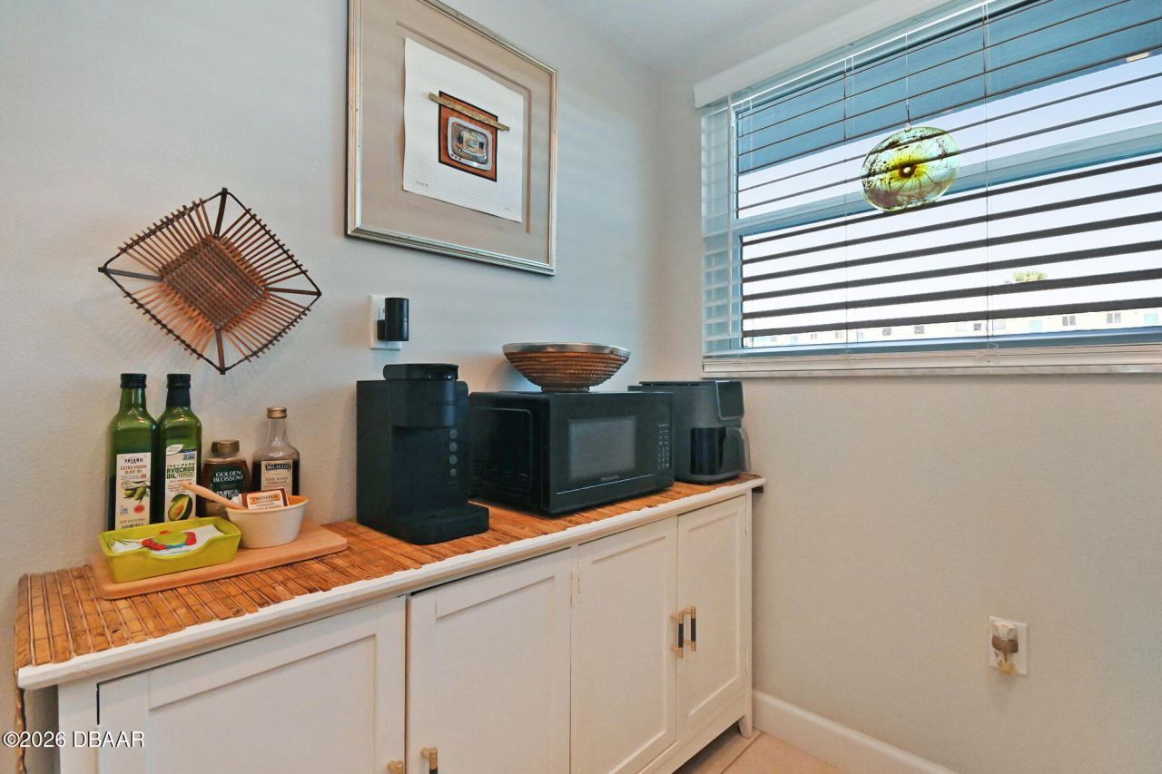 325 N Causeway, Unit B102, New Smyrna Beach, FL 32169 Photo