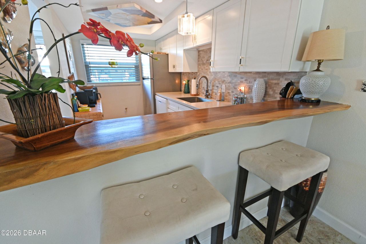 325 N Causeway, Unit B102, New Smyrna Beach, FL 32169 Photo