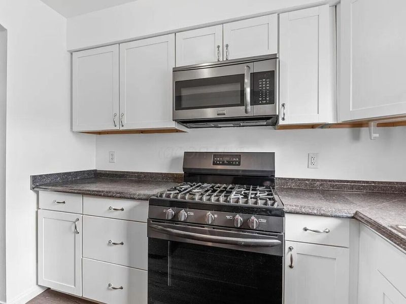 1208 Woodbrook Lane, Unit 307, Columbus, OH 43223 Photo 4