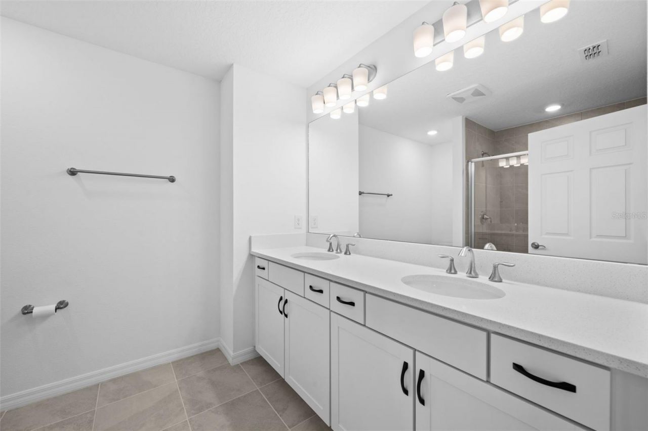 5429 Tripoli Drive, Palmetto, FL 34221 Photo